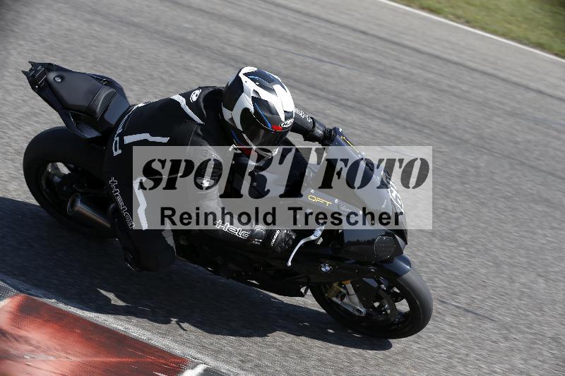 /45 10.08.2025 Plüss Moto Sport ADR/Einsteiger/60